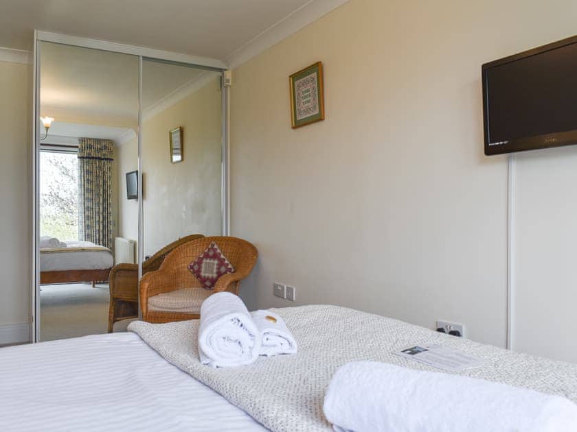 Double bedroom | Llamedos, Bideford