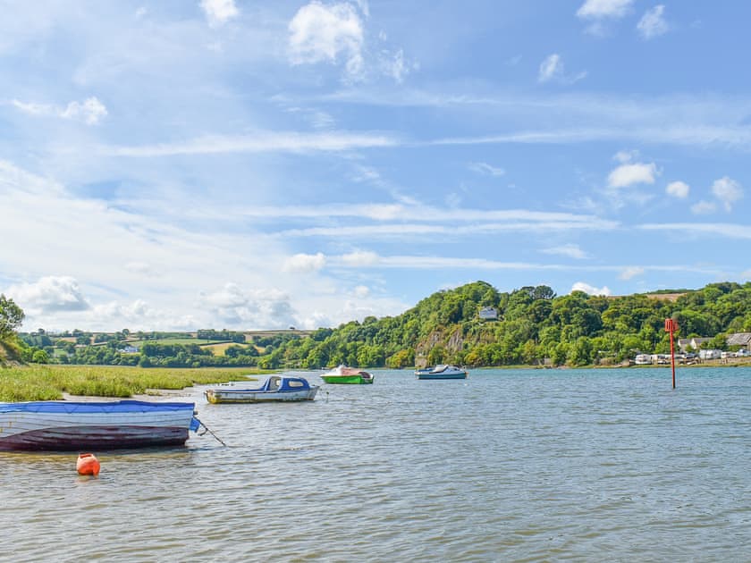 Surrounding area | Llamedos, Bideford
