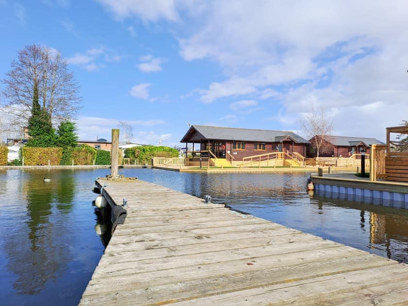 Exterior | River Breeze - Norfolk Holiday Lodges, Brundall