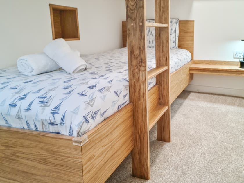 Bunk bedroom | Upper Riverdene, Kingswear