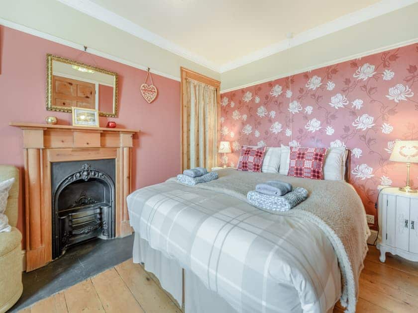 Double bedroom | Awel-Y-Mor, Aberaeron
