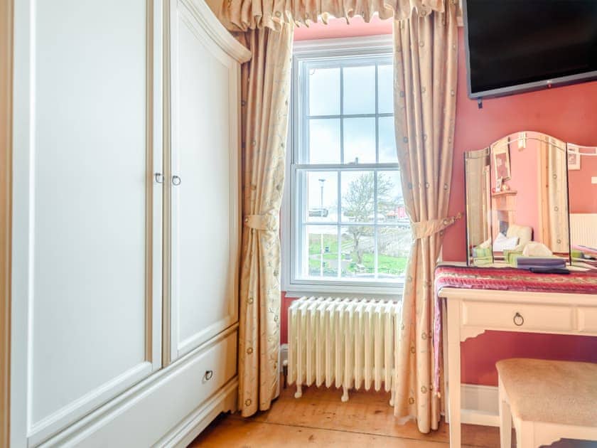 Double bedroom | Awel-Y-Mor, Aberaeron