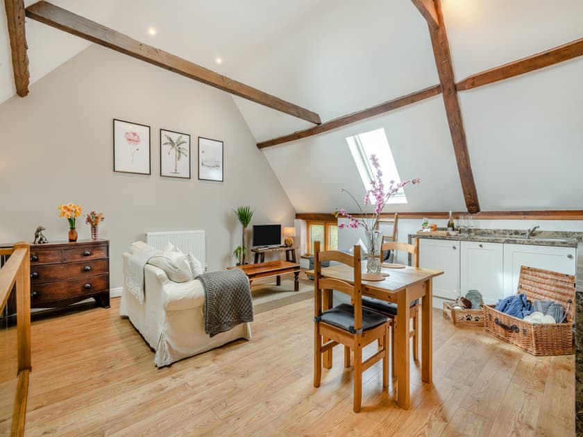 Open plan living space | The Cart Lodge - Meadow Farm, Hickling