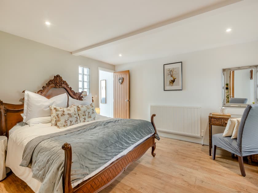 Double bedroom | The Cart Lodge - Meadow Farm, Hickling
