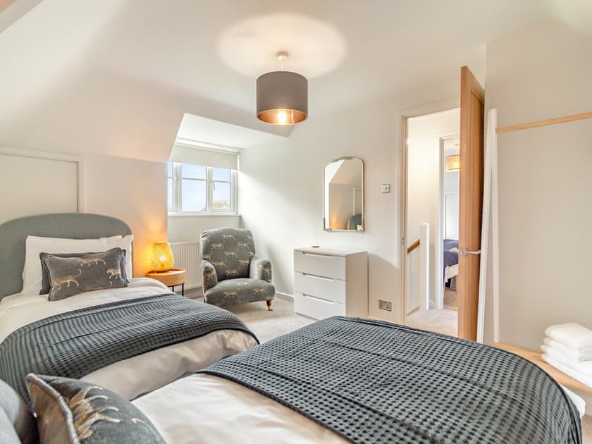 Twin bedroom | Longridge, Peldon, near Colchester