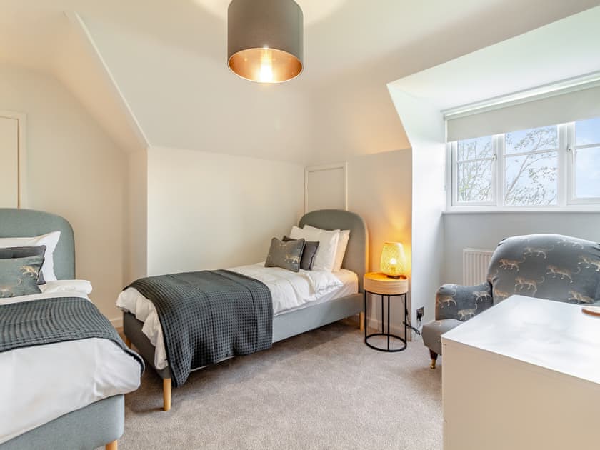 Twin bedroom | Longridge, Peldon, near Colchester