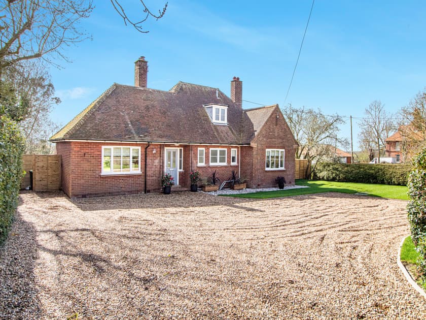 Parking | Longridge, Peldon, near Colchester