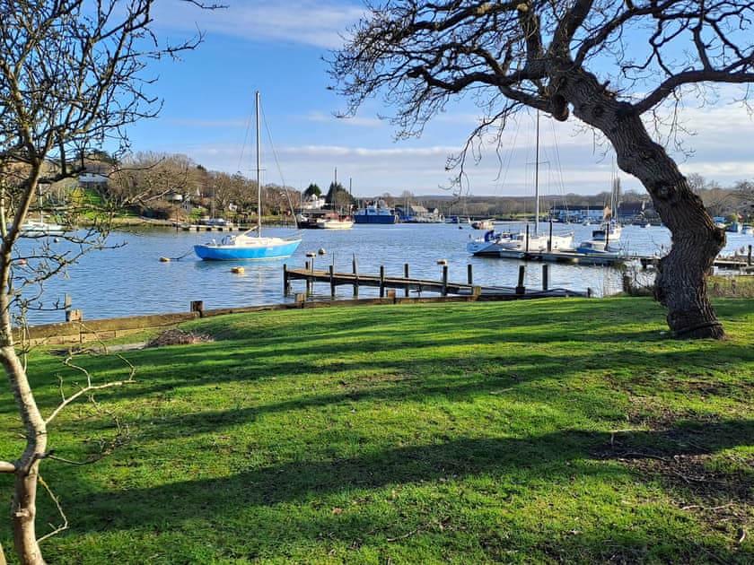 Surrounding area | Dickens, Wootton Bridge