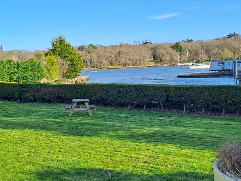 Surrounding area | Dickens, Wootton Bridge