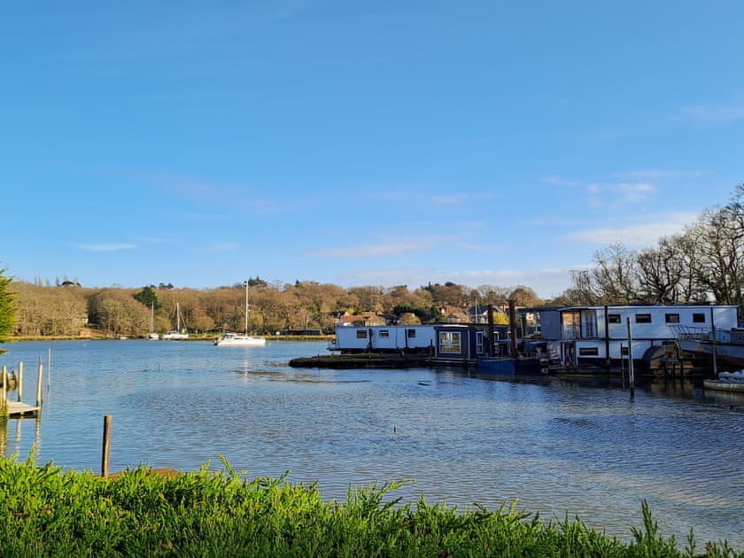 Surrounding area | Dickens, Wootton Bridge