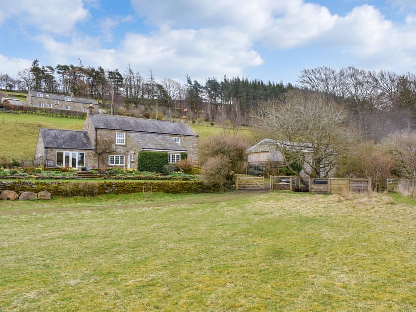 Setting | Black Bank House, Sinderhope, near Allendale