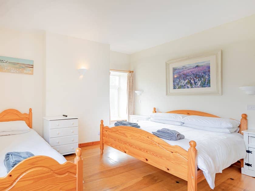 Family bedroom | Ashcombe - Nut Tree Farm - Ashcombe , Ashcombe, near Teignmouth