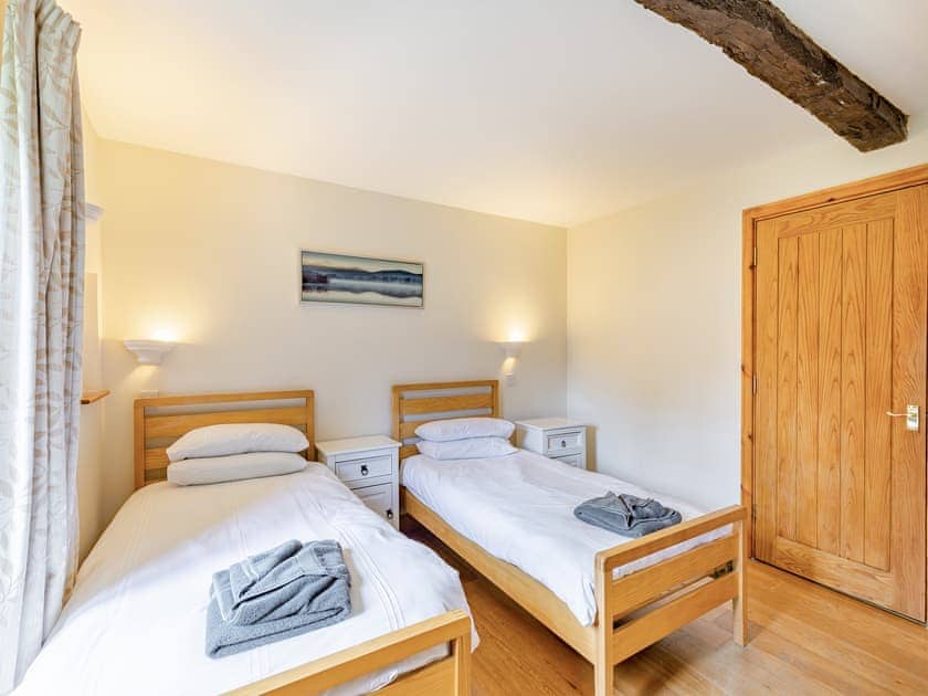 Twin bedroom | Ashcombe - Nut Tree Farm - Ashcombe , Ashcombe, near Teignmouth