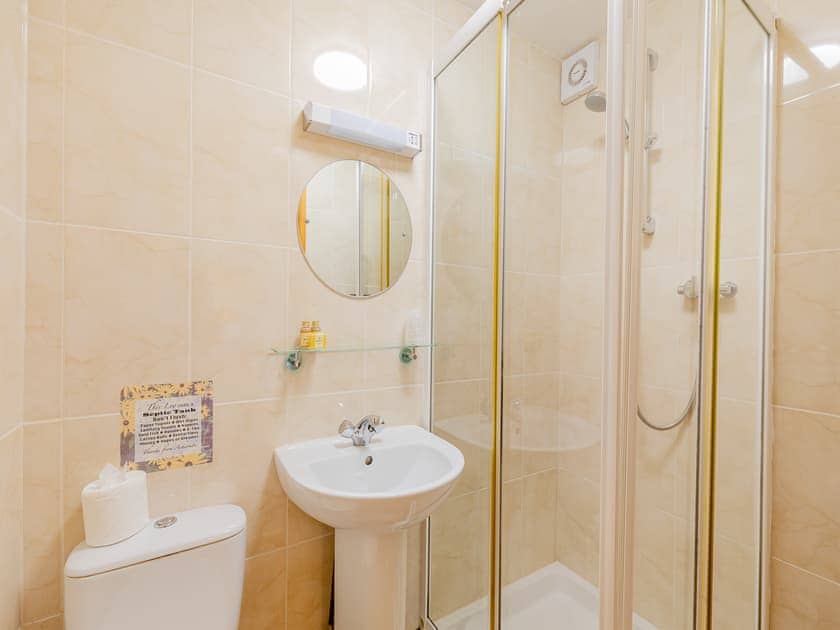 Shower room | Ashcombe - Nut Tree Farm - Ashcombe , Ashcombe, near Teignmouth