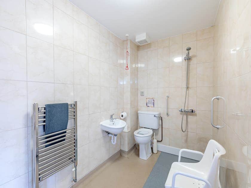 Shower room | Ashcombe - Nut Tree Farm - Ashcombe , Ashcombe, near Teignmouth