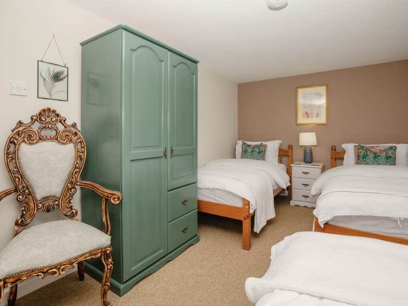 Triple bedroom | Shepherd’s Cottage - Rudge Farm Cottages, Chilcombe, near Bridport