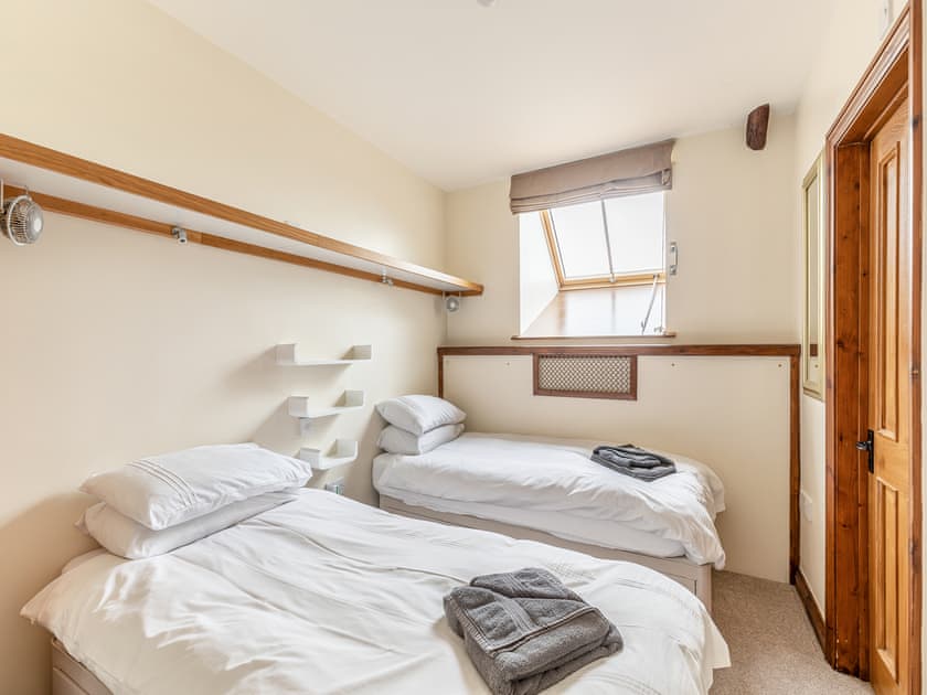 Twin bedroom | Ashcombe - The Cider Barn - Ashcombe , Ashcombe, near Teignmouth