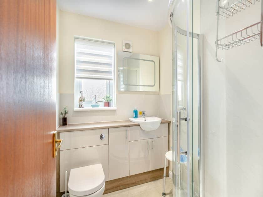 Bathroom | Ocean View, Banff