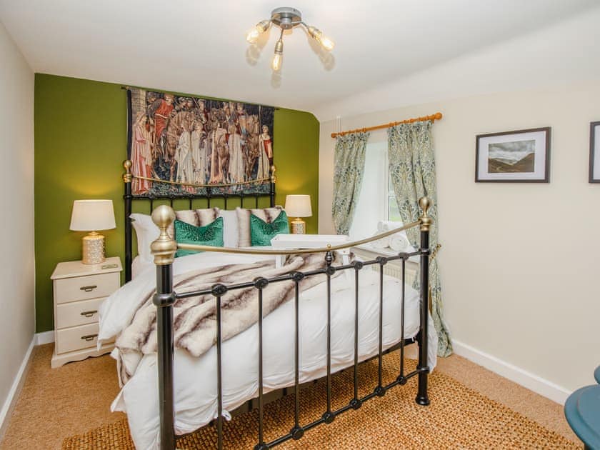 Double bedroom | Gardener’s Cottage - Rudge Farm Cottages, Chilcombe, near Bridport