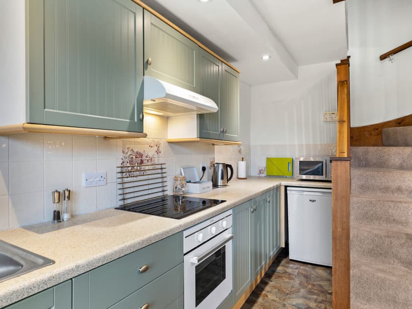 Kitchen | Hop Pickers - White House Cottages, Aylton, nr Ledbury