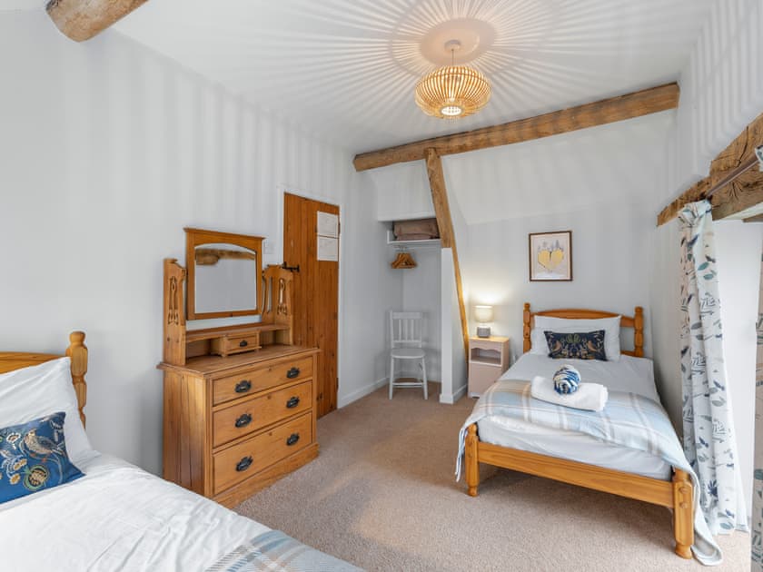 Twin bedroom | Hop Pickers - White House Cottages, Aylton, nr Ledbury