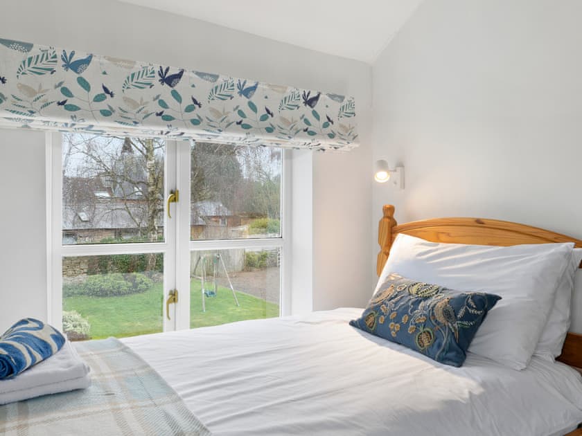 Twin bedroom | Hop Pickers - White House Cottages, Aylton, nr Ledbury