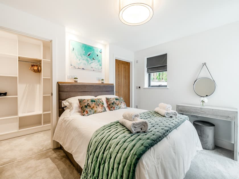 Master bedroom | 2 Chi An Mor, Carlyon Bay, near Saint Austell