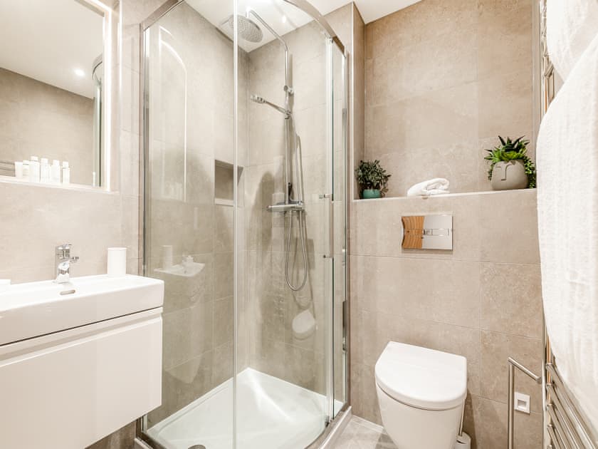 Shower room | 2 Chi An Mor, Carlyon Bay, near Saint Austell