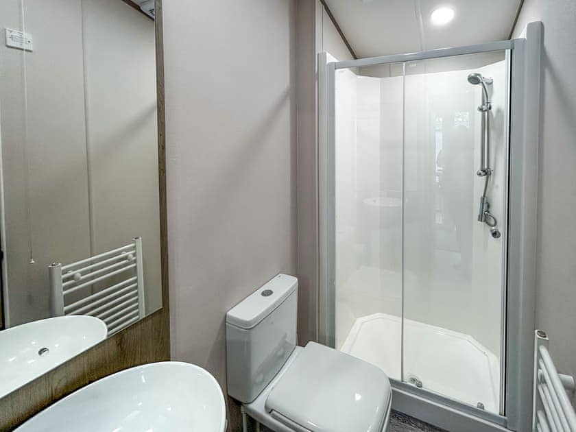 Shower room | Lavender Lodge, Lavender Lodge