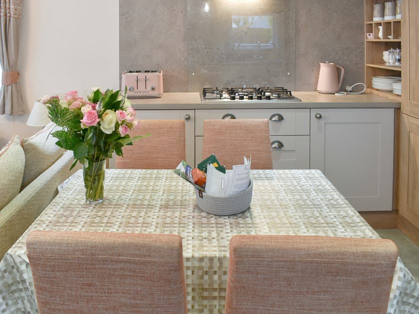 Kitchen/diner | Bluebell Lodge, South Cerney, near Cirencester
