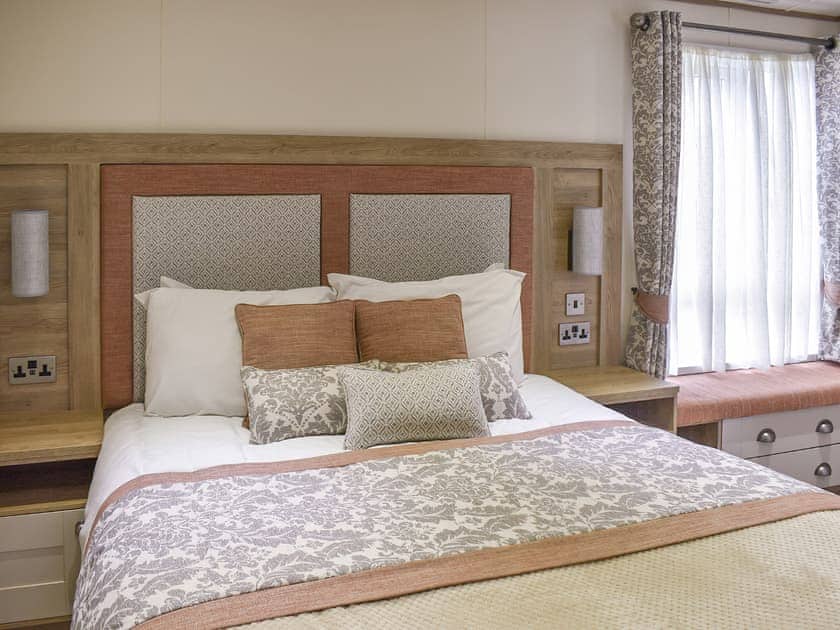 Double bedroom | Bluebell Lodge, South Cerney, near Cirencester