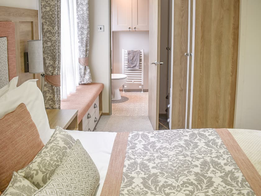 Double bedroom | Bluebell Lodge, South Cerney, near Cirencester