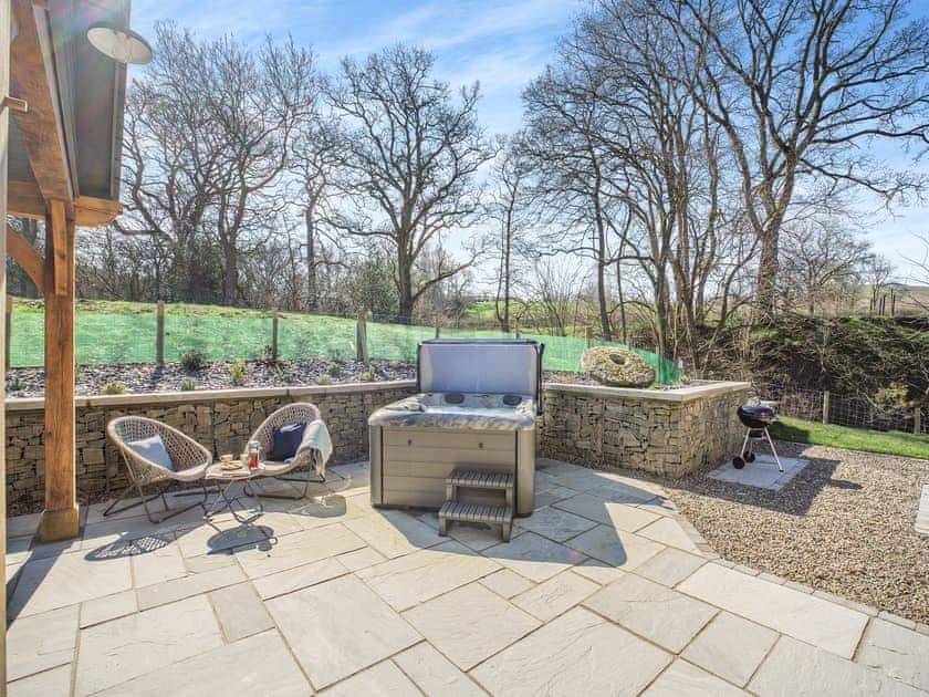 Hot tub | The Mill, Llandrinod Wells