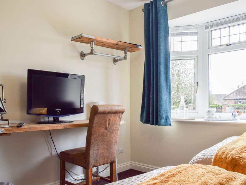 Twin bedroom | Little Lodge, Walcote, near Lutterworth