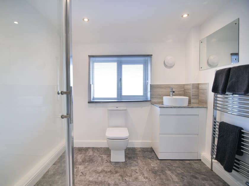 Shower room | Cottage 5 - Murton Grange , Murton, near York