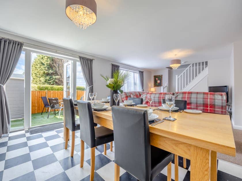 Dining Area | Willow’s Cottage - Pigeon Cottage Holidays, North Somercoates