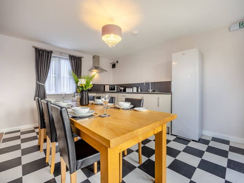 Dining Area | Willow’s Cottage - Pigeon Cottage Holidays, North Somercoates