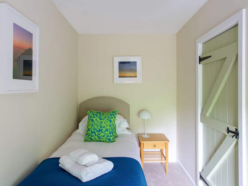 Single bedroom | Gargrave Cottage - Broughton Hall Estate, Broughton, near Skipton