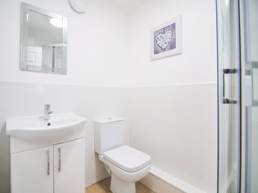 Shower room | Cottage 8 - Murton Grange , Murton, near York