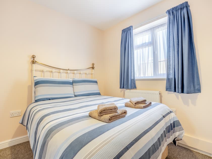 Double bedroom | Macey’s Cottage - Pigeon Cottage Holidays, North Somercoates