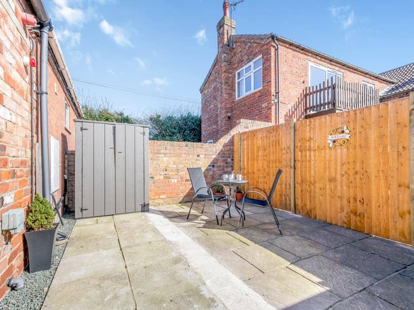 Patio | Macey’s Cottage - Pigeon Cottage Holidays, North Somercoates
