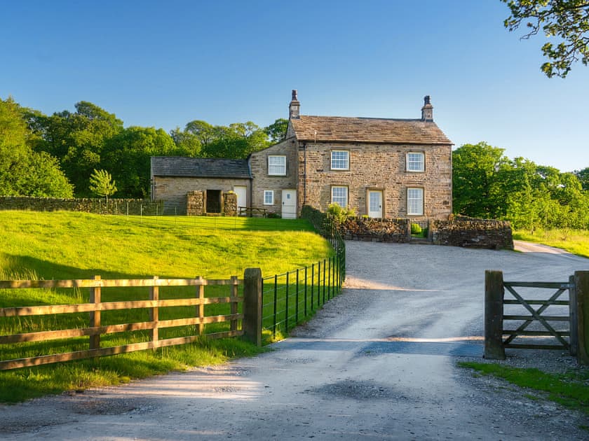 Set in an peaceful location | Yellison - Broughton Hall Estate, Broughton, near Skipton
