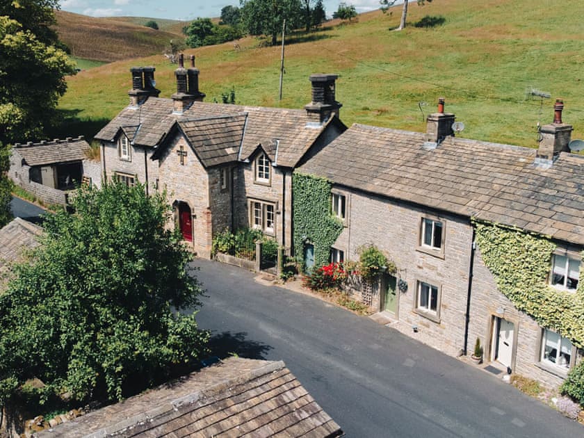 Setting | Ivy Cottage - Broughton Hall Estate, Broughton, near Skipton