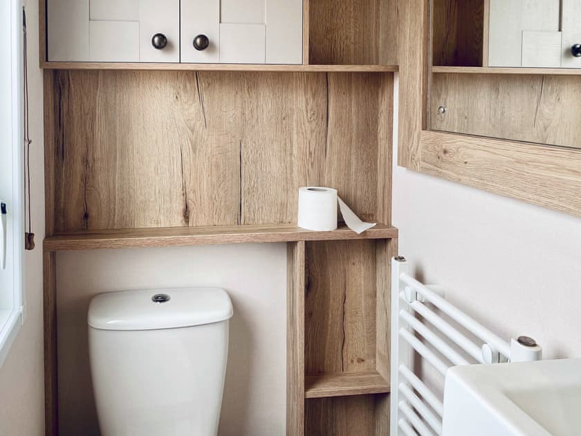 Shower room | 34 Fairways - Watton’s, Pwllheli