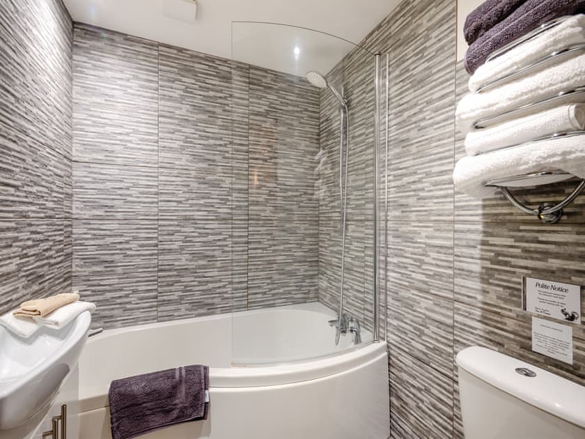 Bathroom | Squirrel Barn - High House Barns, Foulsham, near Reepham
