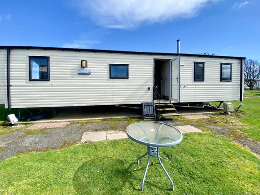 Exterior | 85 Snowdonia View - Watton’s, Pwllheli