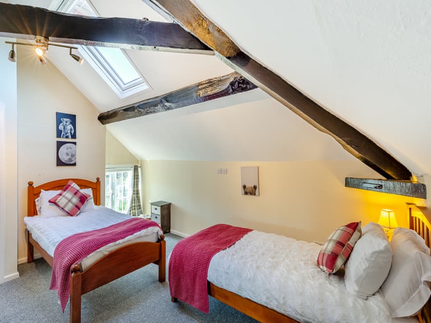 Twin bedroom | The Cottage, Montgomery