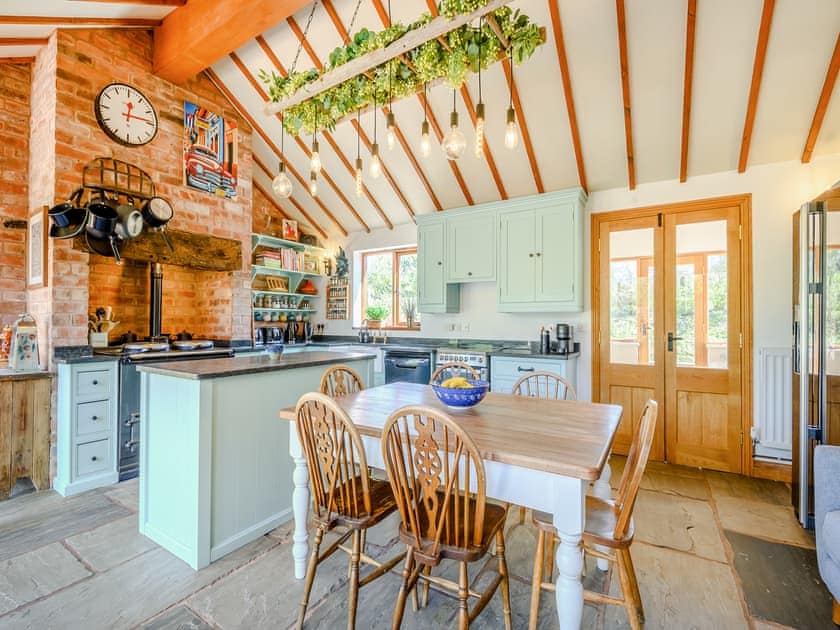 Kitchen | The Learpool Barn, Welland, near Malvern