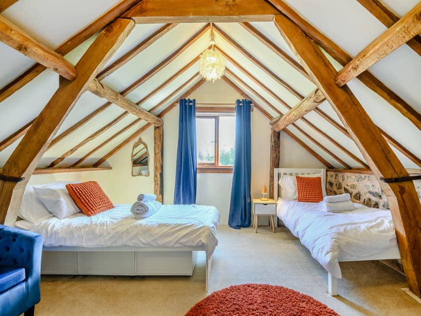 Twin bedroom | The Learpool Barn, Welland, near Malvern
