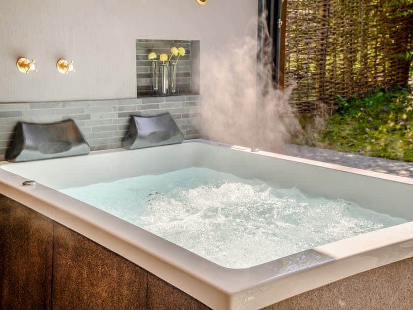 Bathroom | The Learpool Barn, Welland, near Malvern